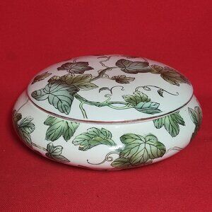 Andrea by Sadek Ivy Porcelain Trinket Dish with Lid Dresser Vanity Jewelry Holde